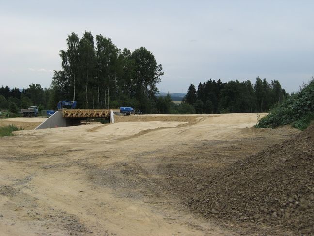 Bockelbergweg in S-Form, rechts bereits aufgeschüttet