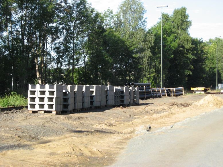 Kanäle und Rohre für die Versorgung