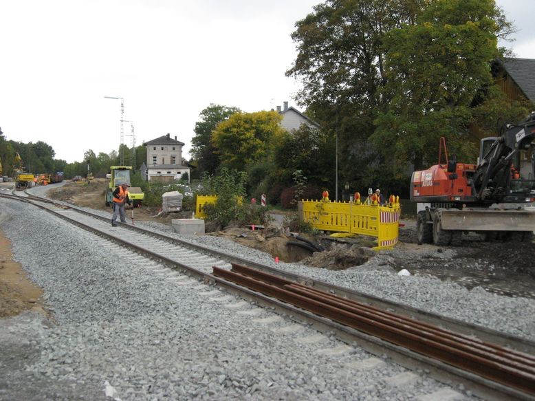 Vermessungsarbeiten für den neuen Fußgängerüberweg