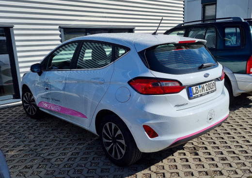 Ford Fiesta: Ersatzfahrzeug / Leihwagen während der Autoreparatur in Rutesheim