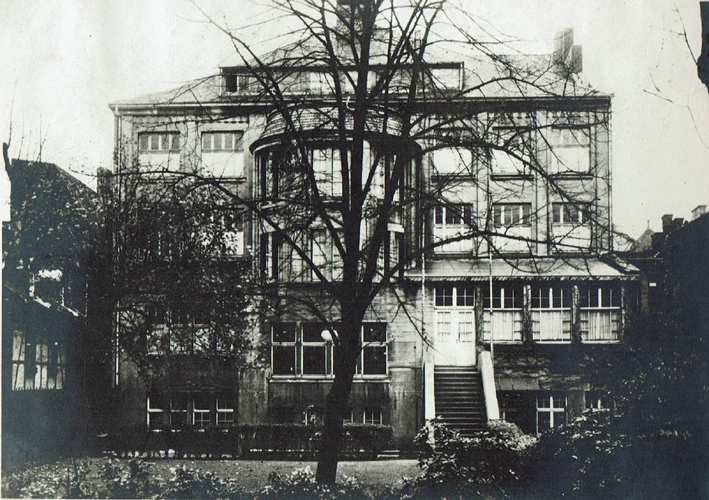 Das alte Logenhaus der Freimaurer in Essen: Arbeitsstätte der delegierten Schottenloge "Zur starken Wehr im Westen" in der Logenstr. 6, von 1913 bis 1935.