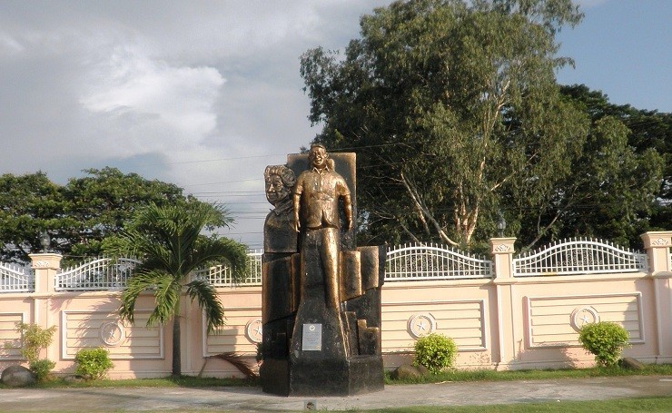 Cory and Benigno Aquino Monument