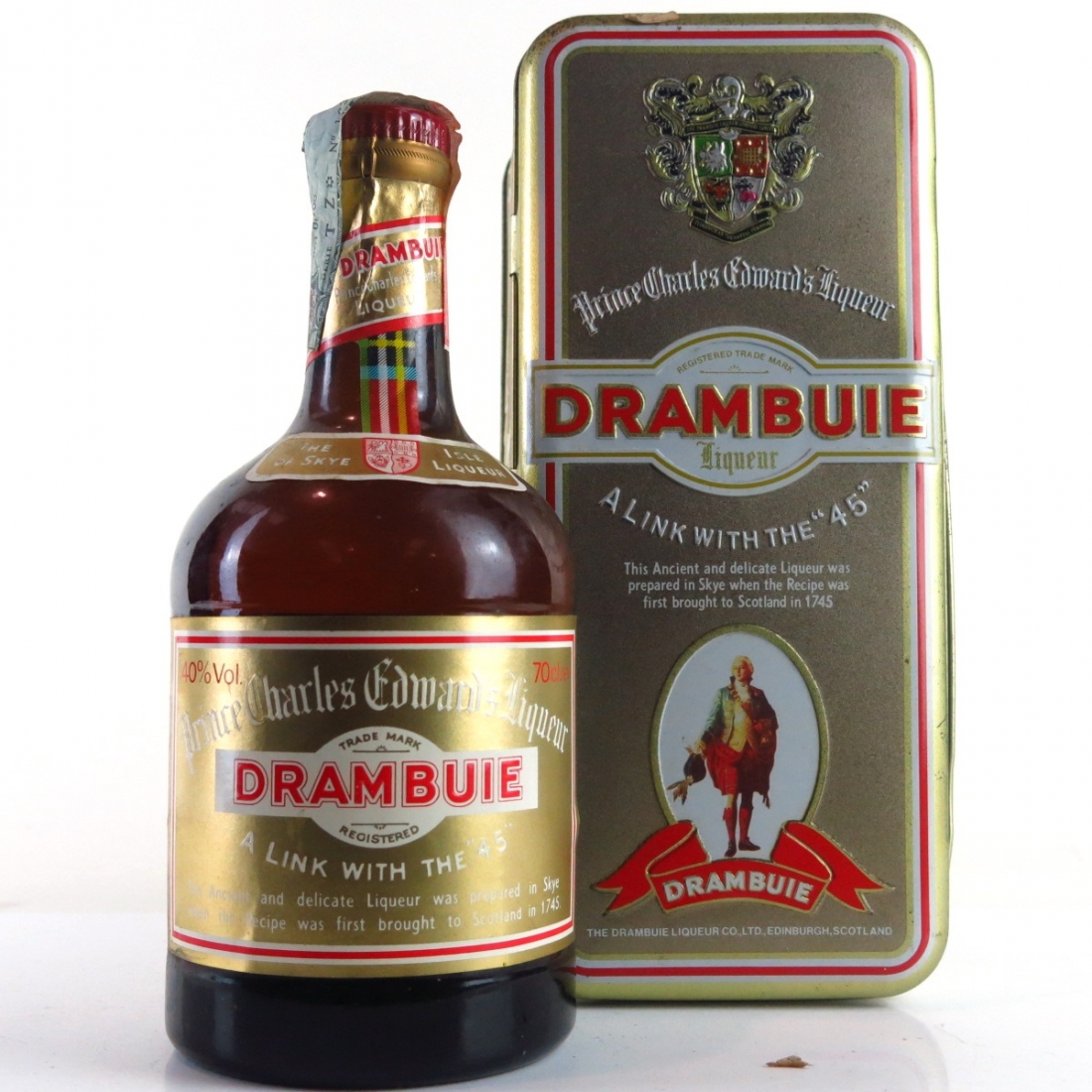 Drambuie - à base de whisky, miel de bruyère, herbes et épices.