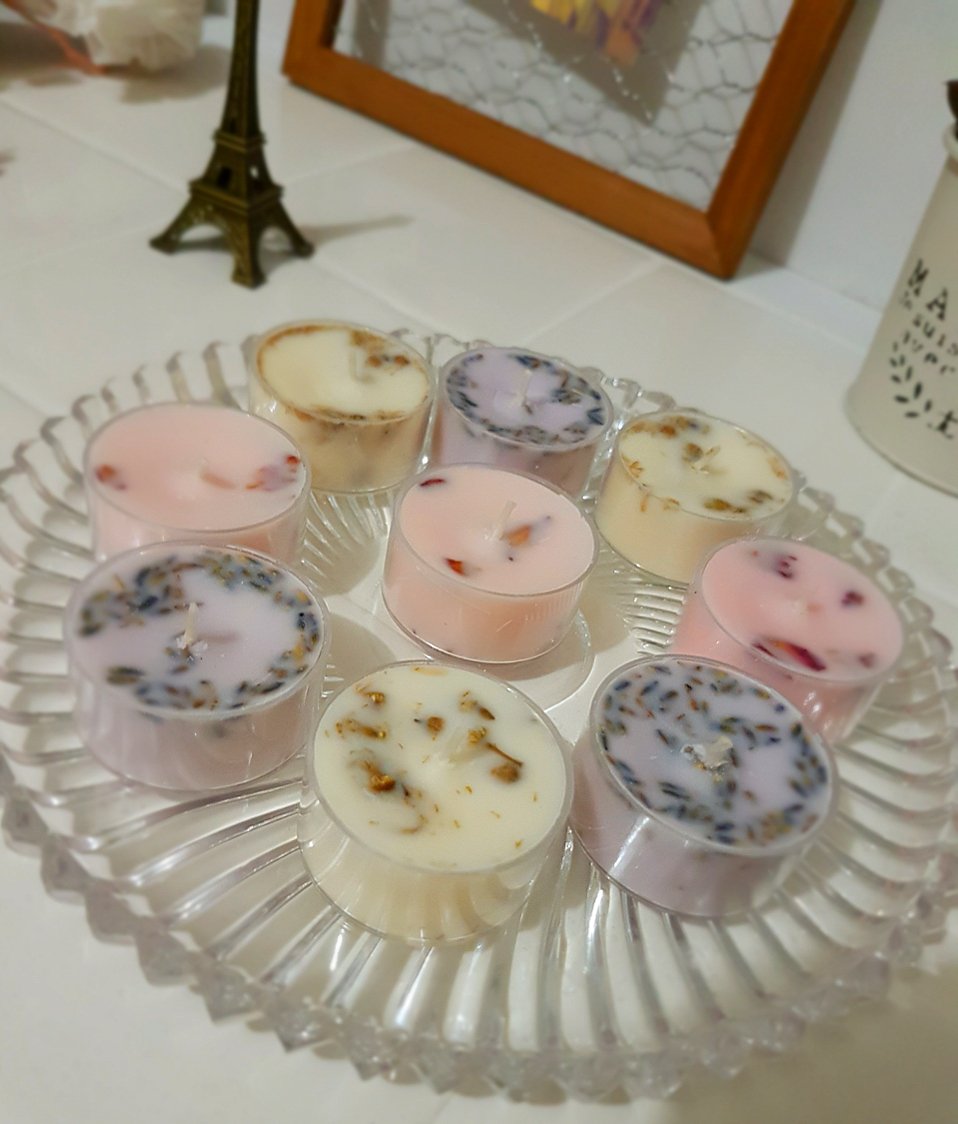 4. Botanical tea candle