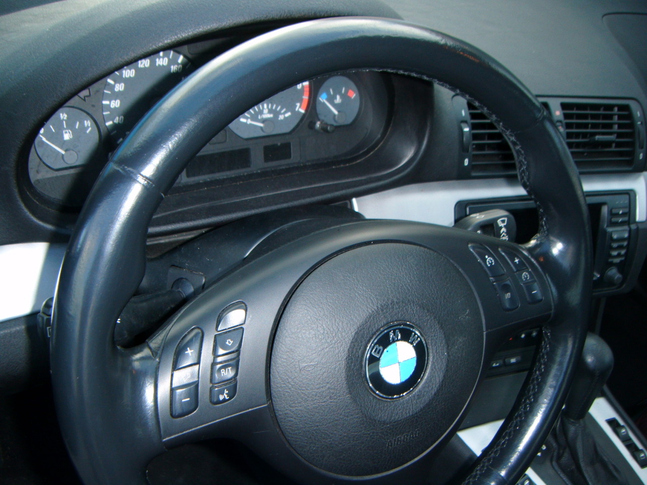   Leder Lenkrad Färben BMW (Nachher)