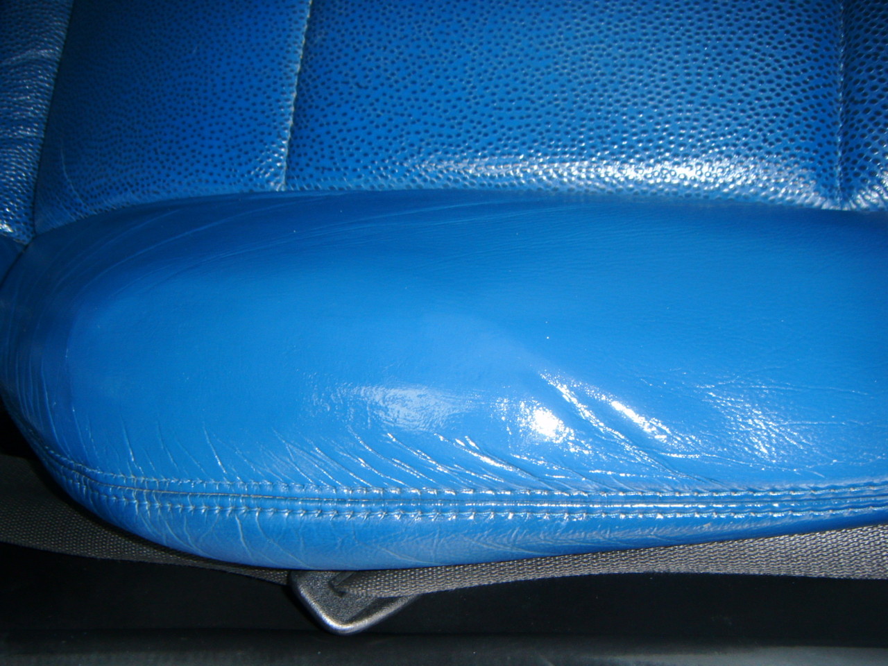 Lederreparatur  BMW  (Nachher)