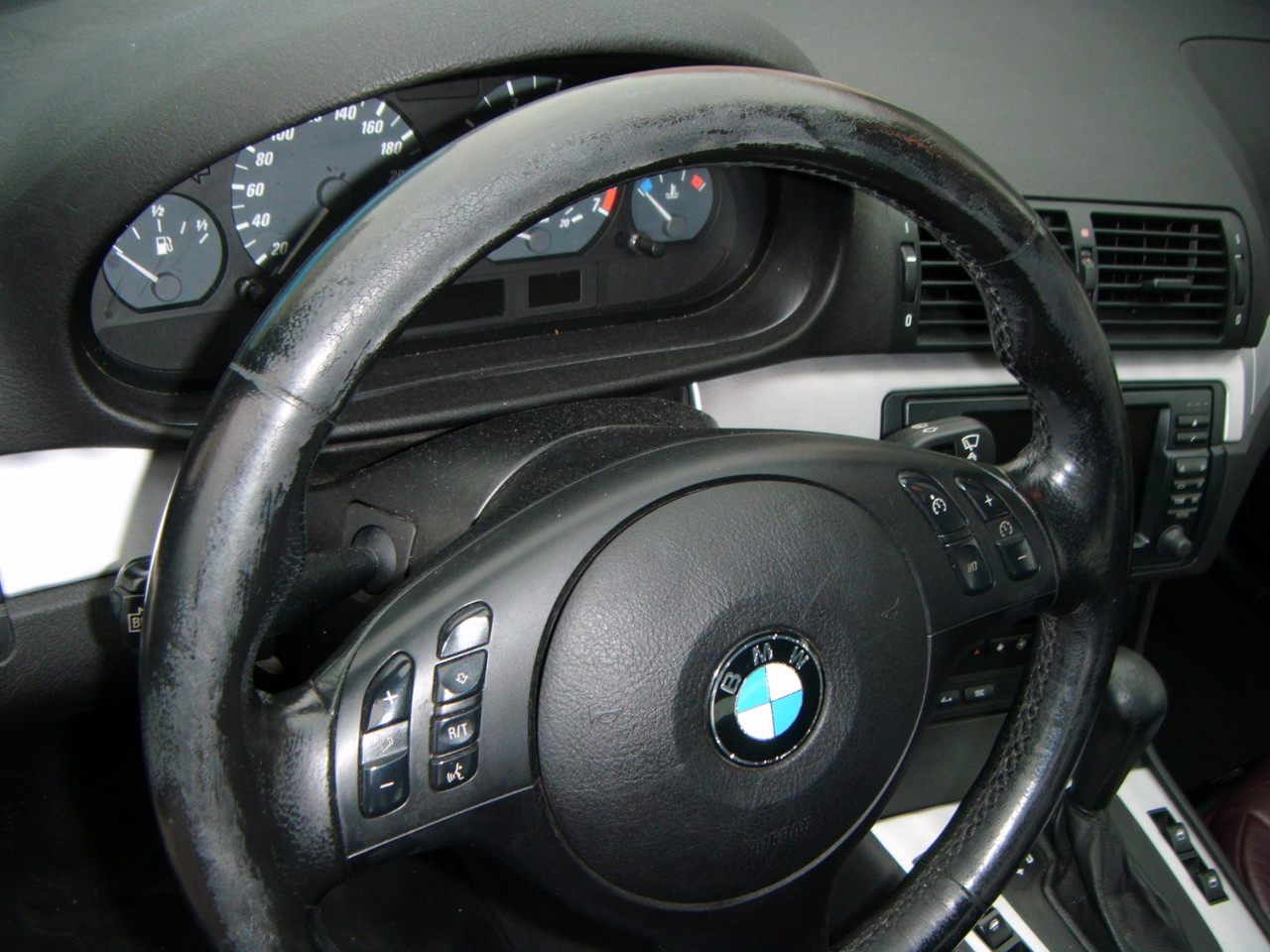  Leder Lenkrad Färben BMW  (Vorher)