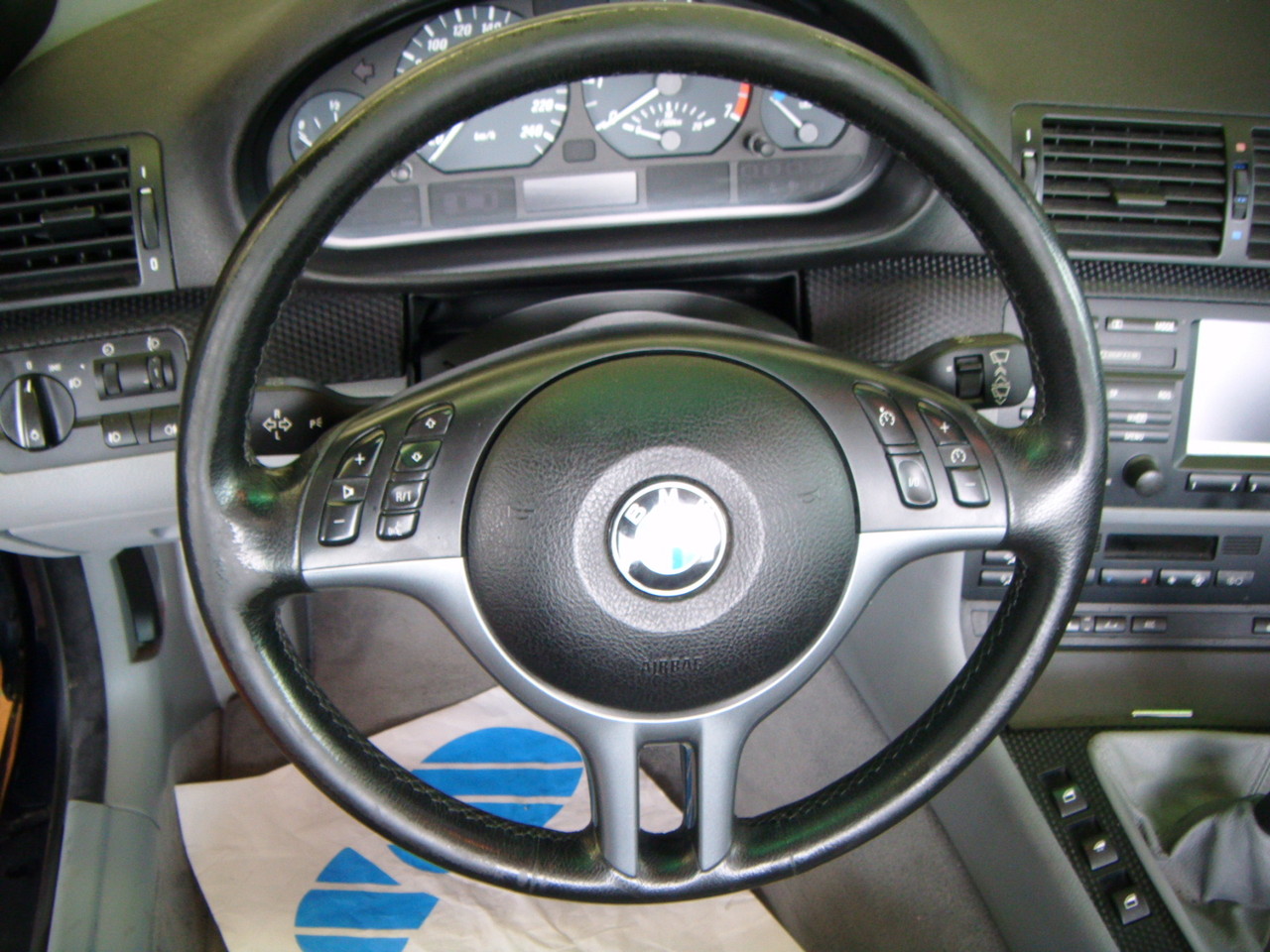   Leder Lenkrad LederFärbung  BMW  (Vorher)
