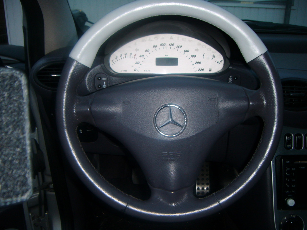 Leder Lenkrad Färben Mercedes A Klasse   (Nachher)