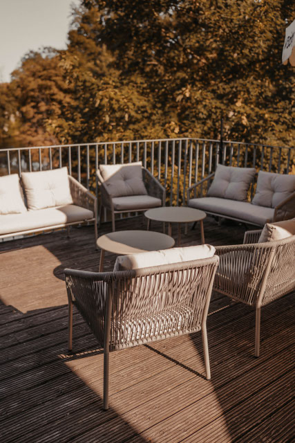 Mietmöbel, Würzburg, Tisch, Stühle, Verleihservice, mieten, leihen, ausleihen, Hochzeit, freie Trauung, Aschaffenburg, Schweinfurt, Nürnberg, Rothenburg, Fulda, Event, Unterfranken, Franken, Bayern, Outdoorlounge, Loungemöbel, Gartenmöbel, Zelthochzeit