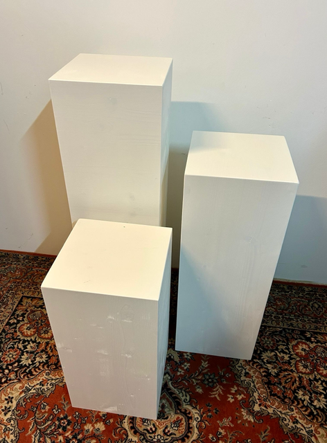 Mietmöbel, Würzburg, Tisch, Stühle, Verleihservice, mieten, leihen, ausleihen, Hochzeit, freie Trauung, Aschaffenburg, Schweinfurt, Nürnberg, Rothenburg, Fulda, Event, Unterfranken, Franken, Bayern, Hochzeitsdeko, Dekosäulen mieten, Zelthochzeit