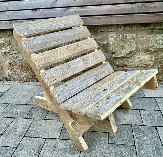 Mietmöbel, Würzburg, Tisch, Stühle, Verleihservice, mieten, leihen, ausleihen, Hochzeit, freie Trauung, Aschaffenburg, Schweinfurt, Nürnberg, Rothenburg, Fulda, Event, Unterfranken, Franken, Bayern, Schwedenstuhl, Loungemöbel, Palettenlounge, Zelthochzeit