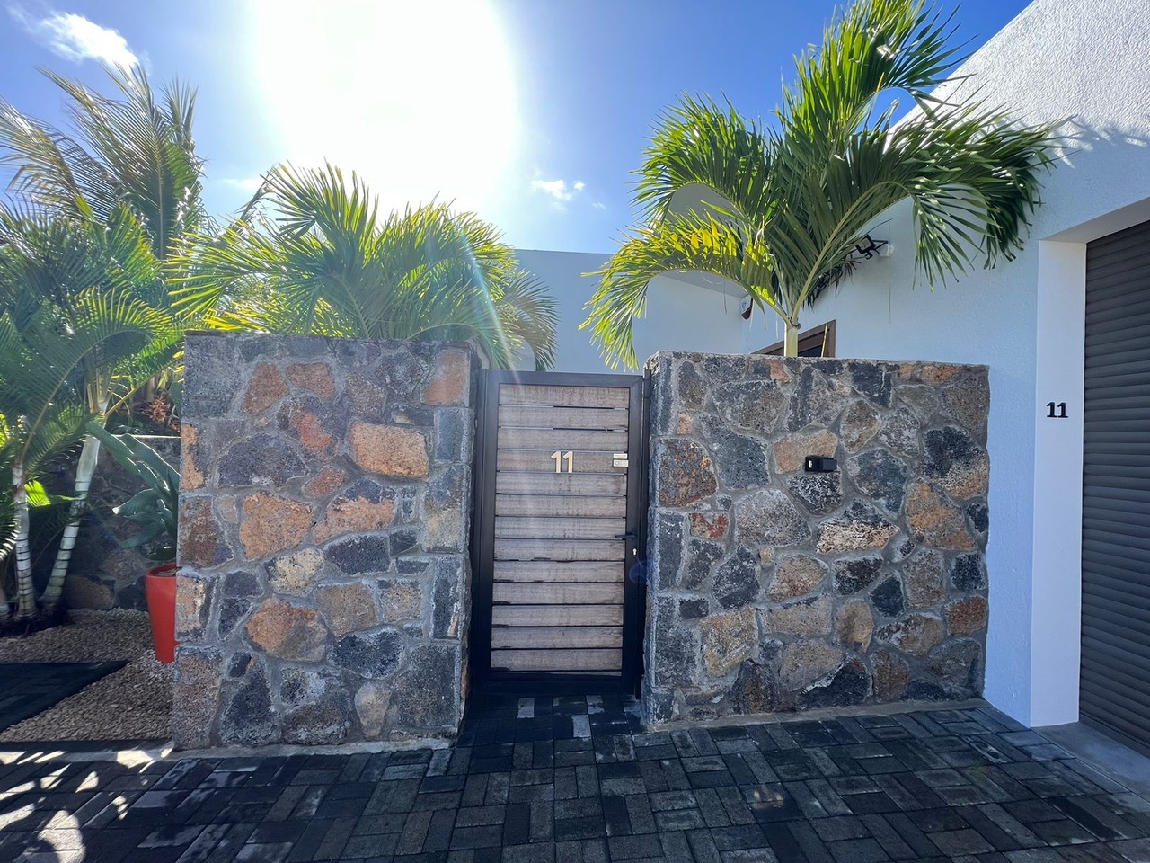 revente pds maison contemporaine de luxe cap malheureux île Maurice par Jinvesty Ile Maurice