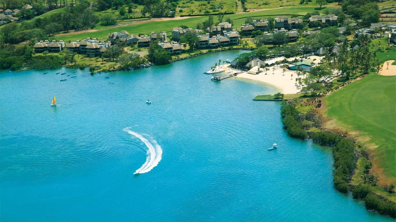 NOUVEAU PROGRAMME DE VILLAS DE LUXE CONTEMPORAINE SUR GOLF : ANAHITA VILLA HORIZON ILE MAURICE