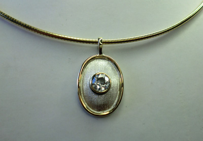 585-Gelbgold und 925-Sterlingsilber, Bergkristall