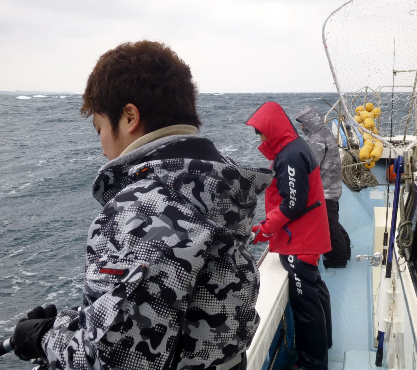 2月20日北の風16ｍに三界のポイント　東側一重だしポイント移動も北風で風裏にならず