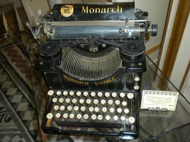 MONARCH 3 visible Frontstrike ( “ scrittura visibile “ ) The Monarch Typewriter Company 300 Broadwai, N.Y. Syracuse, New Jork - U.S.A. 1894