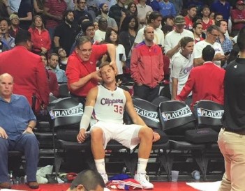 大阪本町のドクターバンカイロプラクティックはスポーツ選手も施術