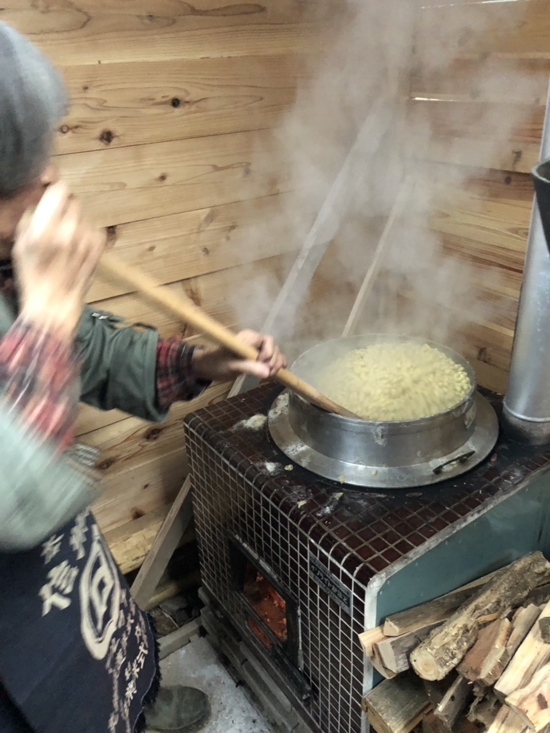 津久井在来種の大豆で味噌づくり