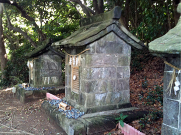 走水神社 三社