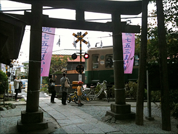 御霊神社 江ノ電