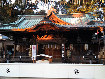 調神社 社殿