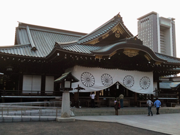 靖國神社 拝殿