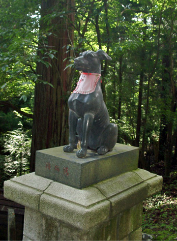 三峯神社 狛狼