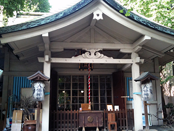 銀杏岡八幡神社 社殿