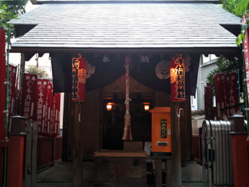 千代田稲荷神社 社殿