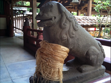 久伊豆神社 足止めの狛犬