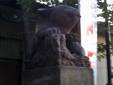 調神社 狛兎