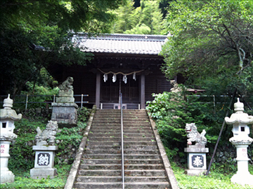 高尾山麓氷川神社 社殿