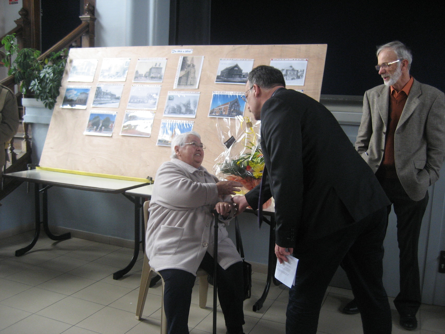 Monsieur le Maire remercie Madame Saunier