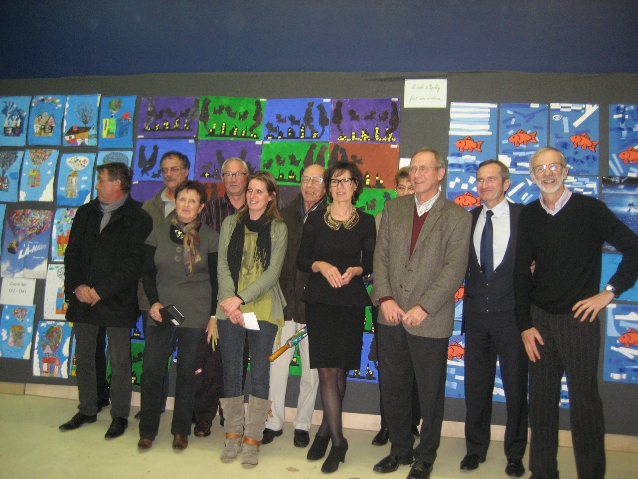 Les peintres primés avec Monsieur le député, Madame la conseillère régionale, Monsieur Le président de la Communauté de Communes....