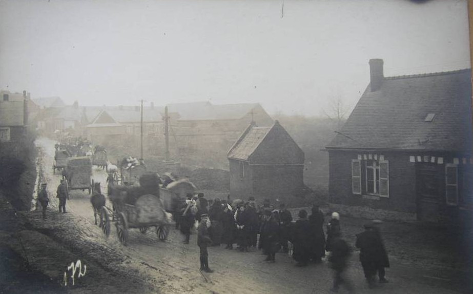 La population doit évacuer en 1917. le village va être détruit.