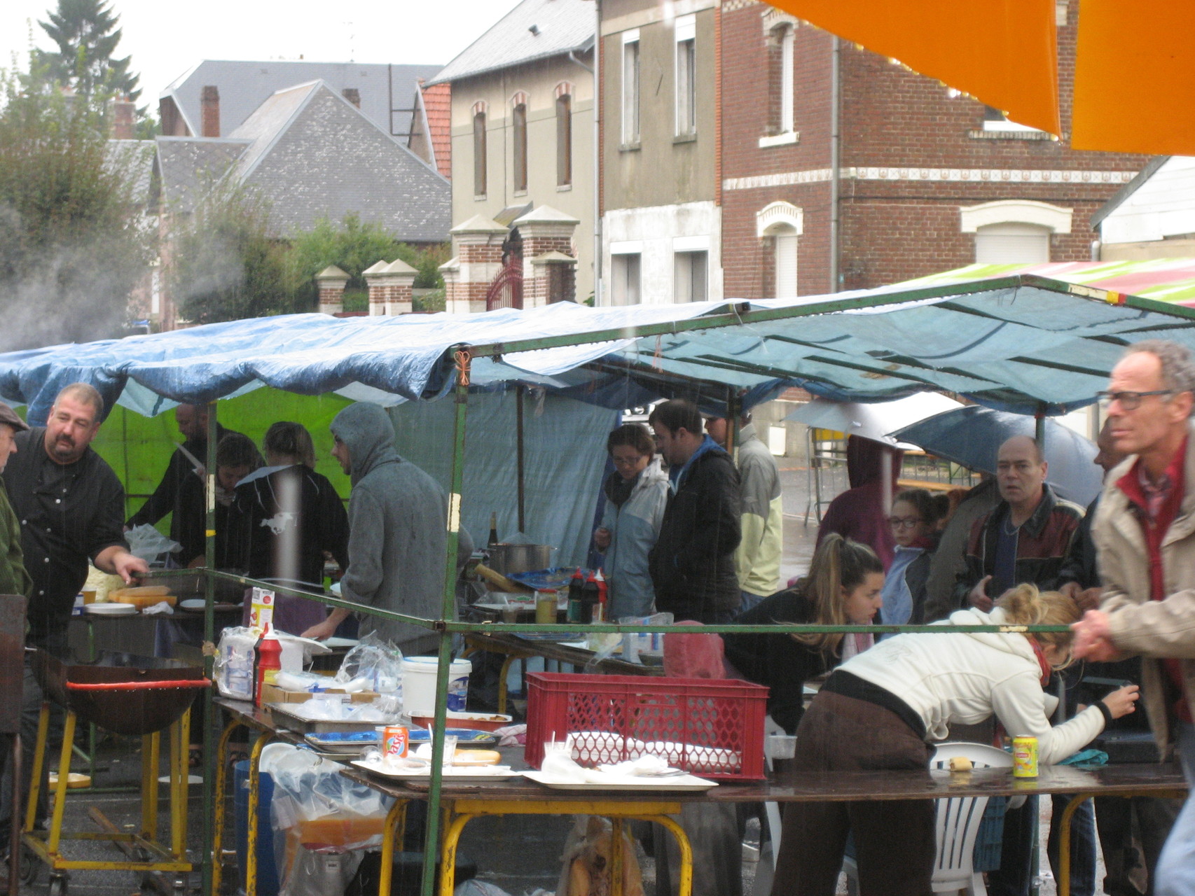 On s'active en cuisine malgré le temps