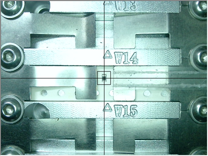 Top camera push feeder view