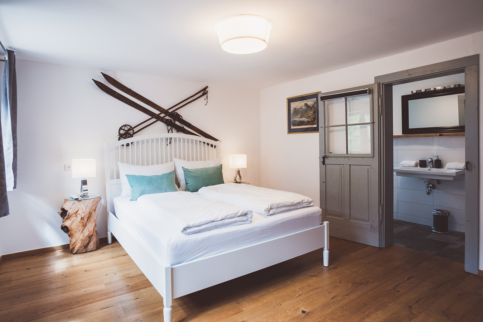 Schlafzimmer mit eigenem Bad Apartment mit Bergblick 