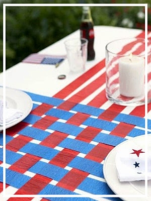 tafeldecoratie, bbq decoratie, feestidee, blauw en rood, lintjes