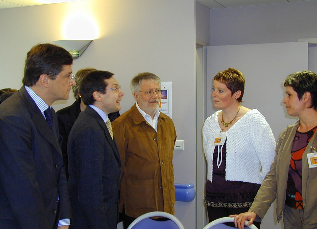 Visite dans l'Indre d'une Maison pour Alzheimer avec Nicolas Forissier