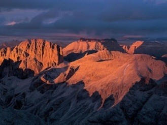 DOLOMITEN: Enrosadira