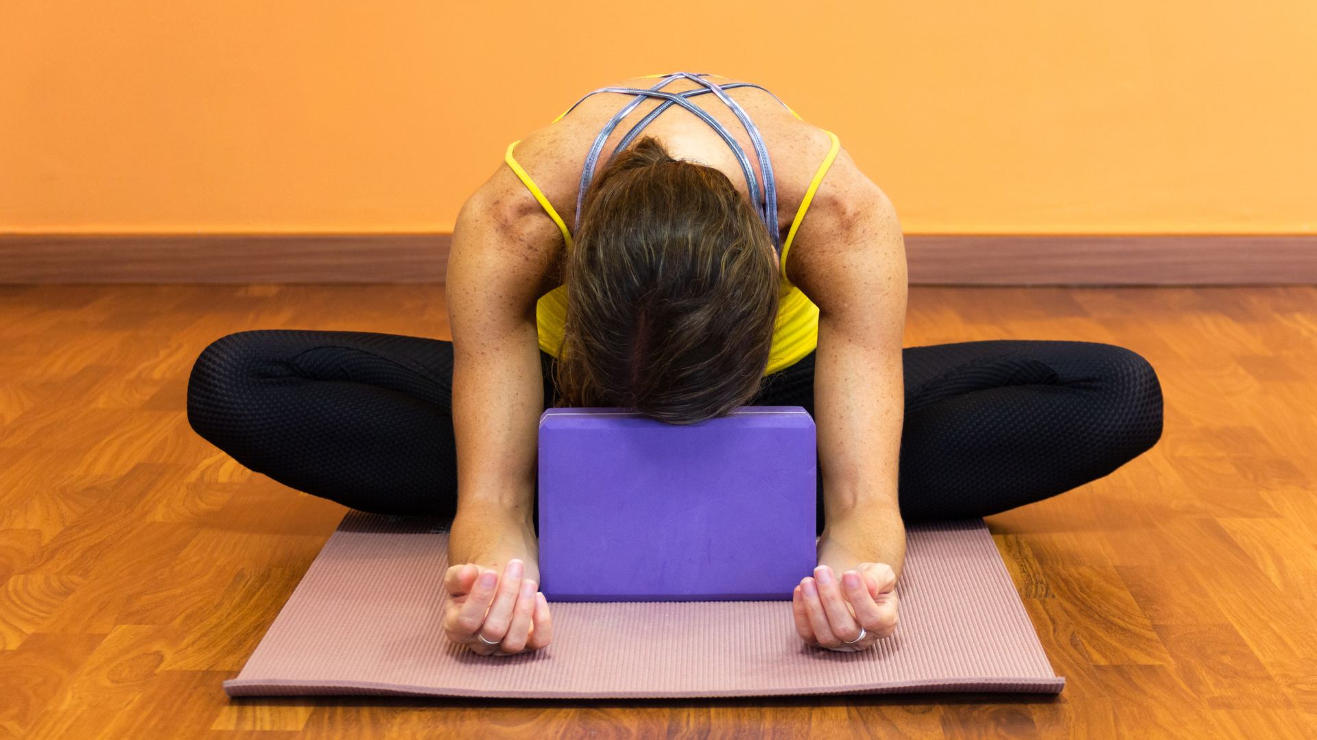 YIN YOGA