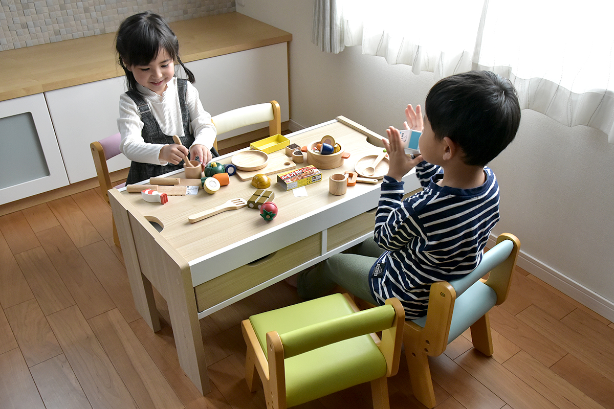 プレイテーブル（幅85cm） 収納付き - 子ども用家具Kidzoo(キッズー