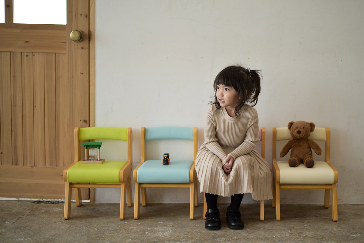 PVCチェア肘無 - 子ども用家具Kidzoo(キッズー)シリーズの公式 PVCチェア肘無 - 子ども用家具Kidzoo(キッズー)シリーズの公式