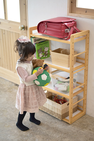 さまざまな収納ができる家具を選ぶ