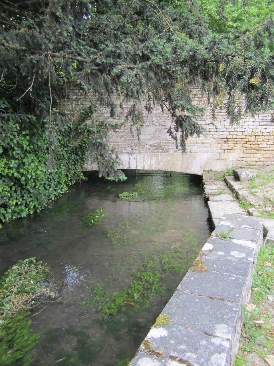 Lavoir (Chemin du Bout des Porées)