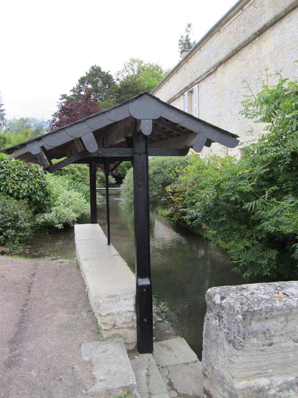 Lavoir (rue des Moulins)