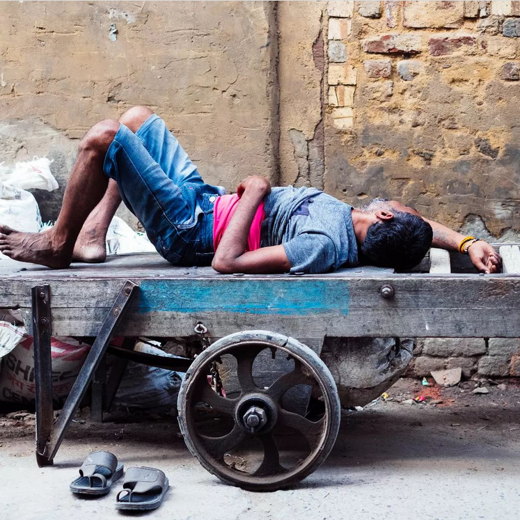 Warum Schlaf so wichtig für uns ist und wie du deinen Schlafqualität verbessern kannst?!