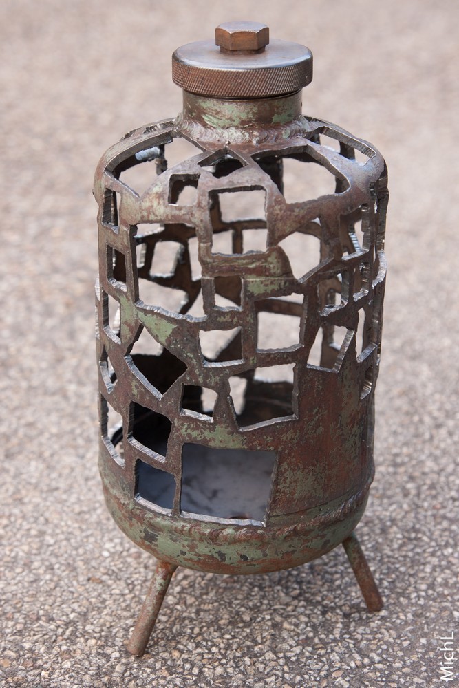 Cubique / Acier (H = 34 cm)  © Michel LAURENT / MichL